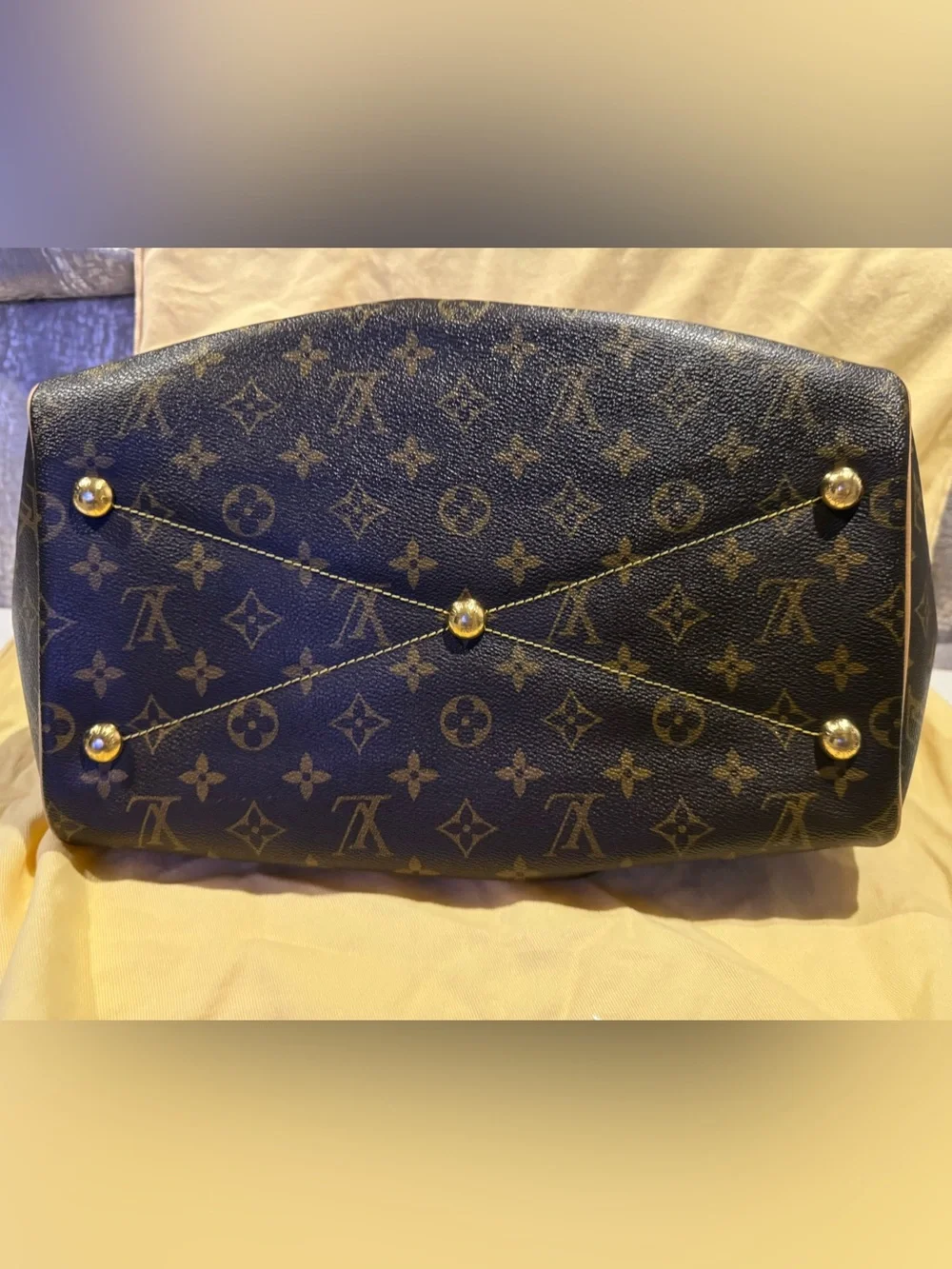 Authentic Louis Vuitton Monogram Tivoli GM Shoulder Bag Handbag